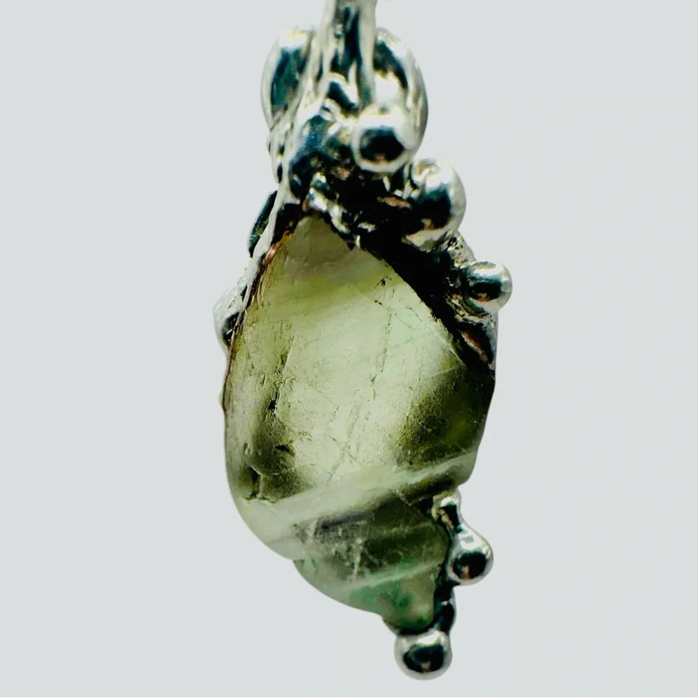 Green Fluorite Pendant Necklace With Artisan Metalwork Halo Bezel On Ball Chain - Picture 3 of 12